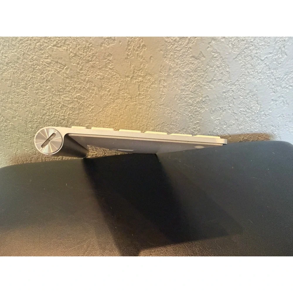 Apple wireless keyboard